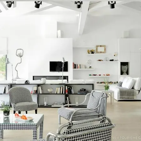 Niel - Acces Direct Et Piscine Chauffee * Hyères