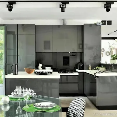 Niel - Acces Direct Et Piscine Chauffee فيلة Hyères