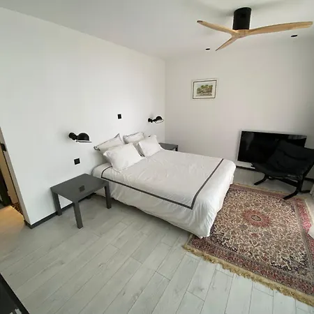 Niel - Acces Direct Et Piscine Chauffee *